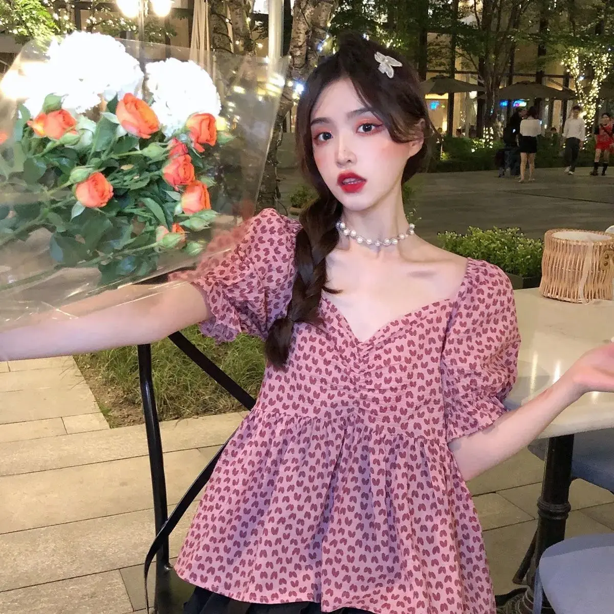Plus Size Floral Blouse Women 2025 Summer V Neck Heart Print Puff Sleeve Shirt Korean Loose Fit TikTok Viral Y2K Fashion
Plus Size Floral Blouse Women 2025 Summer V Neck Heart Print Puff Sleeve Shirt Korean Loose Fit TikTok Viral Y2K Fashion
