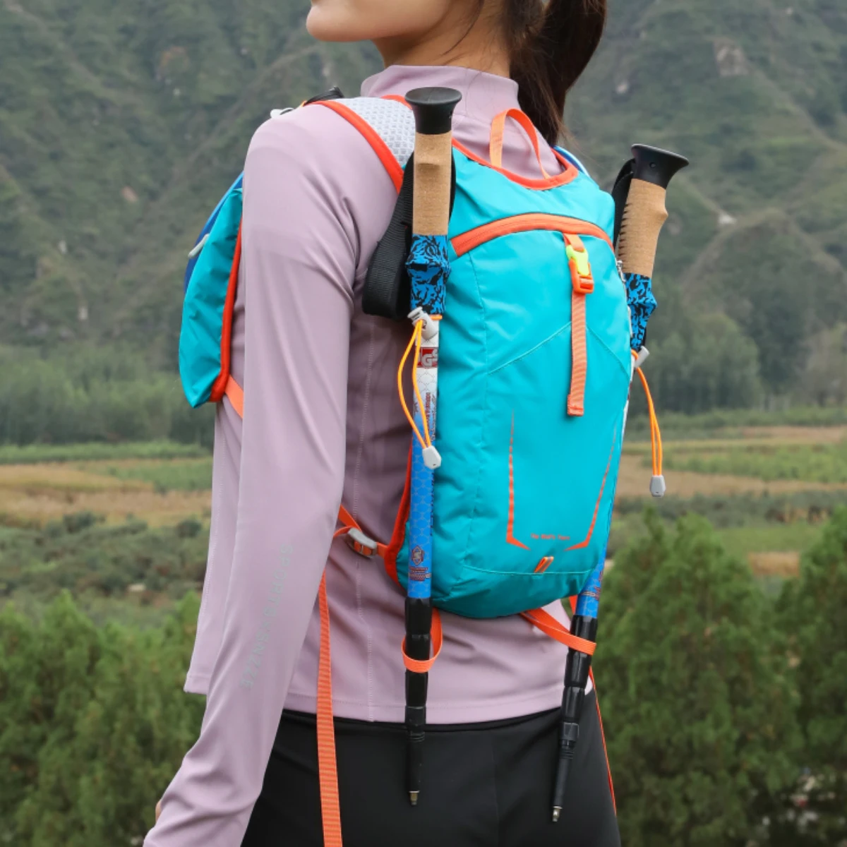 Маленький женский рюкзак, легкий и портативный, для спорта и путешествий на открытом воздухе, водоотталкивающая сумка для альпинизма для мужчин, профессиональный рюкзак для походов и рыбалки для пар
Маленький женский рюкзак, легкий и портативный, для спорта и путешествий на открытом воздухе, водоотталкивающая сумка для альпинизма для мужчин, профессиональный рюкзак для походов и рыбалки для пар