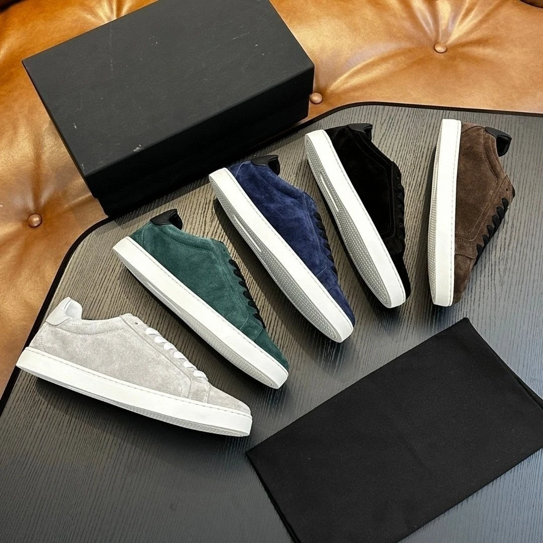 New Men Suede Soft Comfort Round Toe Low Top Sports Shoes Lightweight Trendy Lace Up Casual
New Men Suede Soft Comfort Round Toe Low Top Sports Shoes Lightweight Trendy Lace Up Casual
