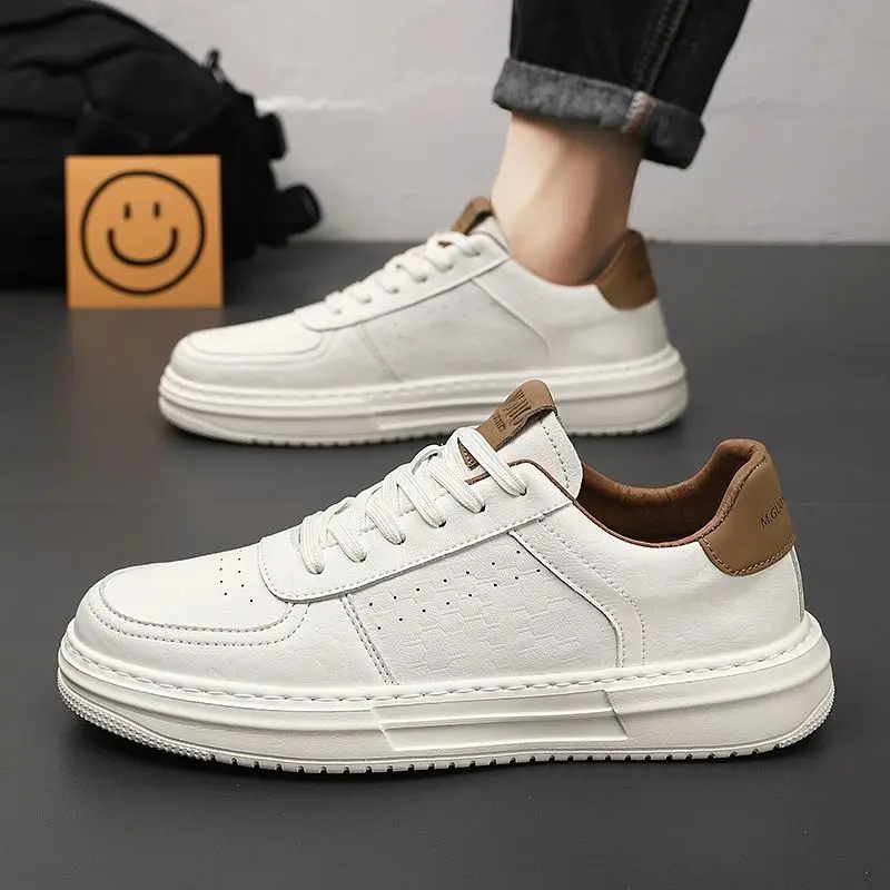 New 2025 Men's White Sports Shoes Versatile Casual Leather Shoes Spring Autumn Trendy Brand Detachable Insole All Seasons
New 2025 Men's White Sports Shoes Versatile Casual Leather Shoes Spring Autumn Trendy Brand Detachable Insole All Seasons