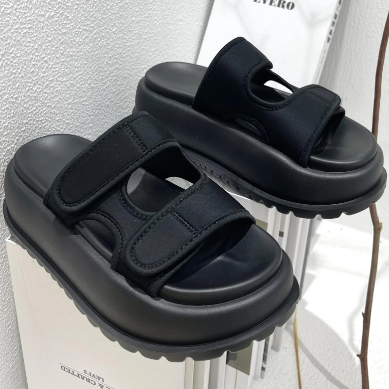 Fashion Slippers Women Platform Sandals High Heels Sandals Summer Women Shoes Beach Flip Flops Solid Slides Slippers Women
Fashion Slippers Women Platform Sandals High Heels Sandals Summer Women Shoes Beach Flip Flops Solid Slides Slippers Women