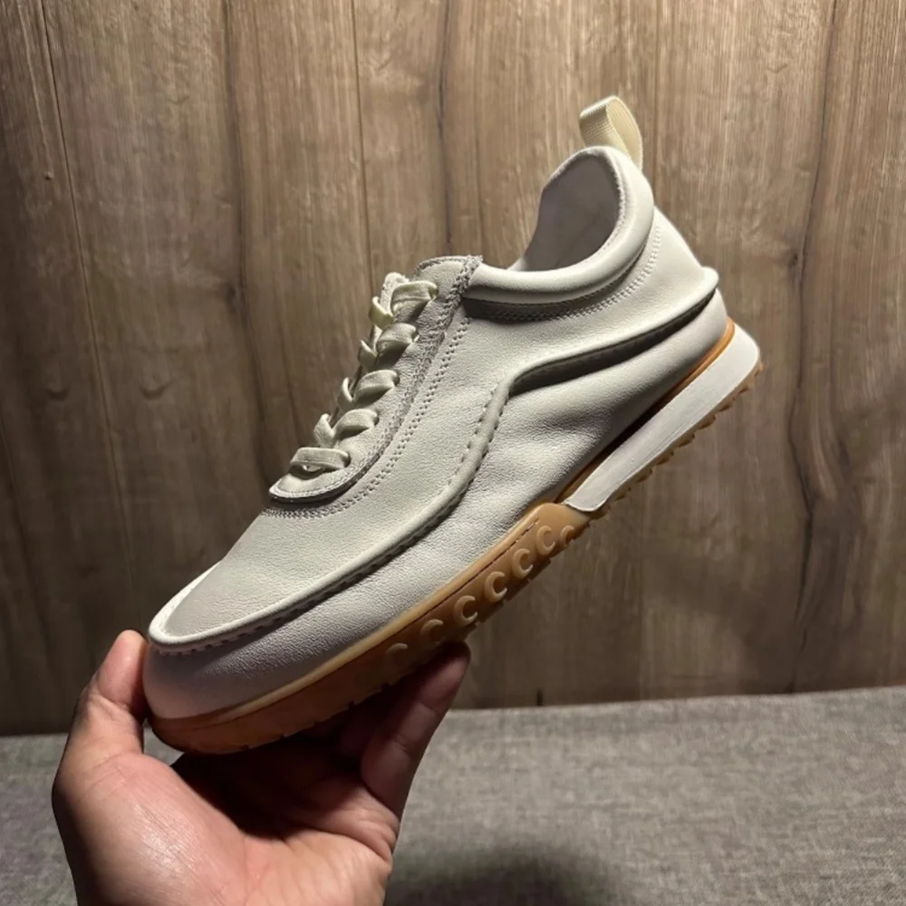 QHCCID Fashion Trendy Men Casual Sneakers Cowhide Genuine Leather Casual Shoes Comfortable Vintage Sneakers Male
QHCCID Fashion Trendy Men Casual Sneakers Cowhide Genuine Leather Casual Shoes Comfortable Vintage Sneakers Male