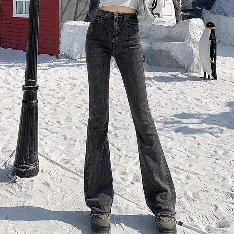 Women Classic High Waist Flared Jeans Female Fashion Vintage Straight Leg Denim Trousers Girls Thin Slim Fit Pants
Women Classic High Waist Flared Jeans Female Fashion Vintage Straight Leg Denim Trousers Girls Thin Slim Fit Pants