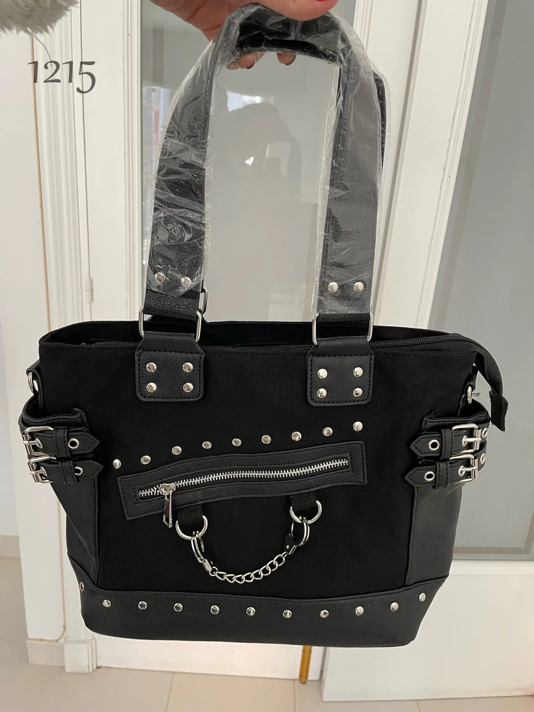 Gothic Canvas Handcuff y2k Punk Handbag Shoulder Bag Fashion Women Men Messenger Strap Bag Black Cotton
Gothic Canvas Handcuff y2k Punk Handbag Shoulder Bag Fashion Women Men Messenger Strap Bag Black Cotton