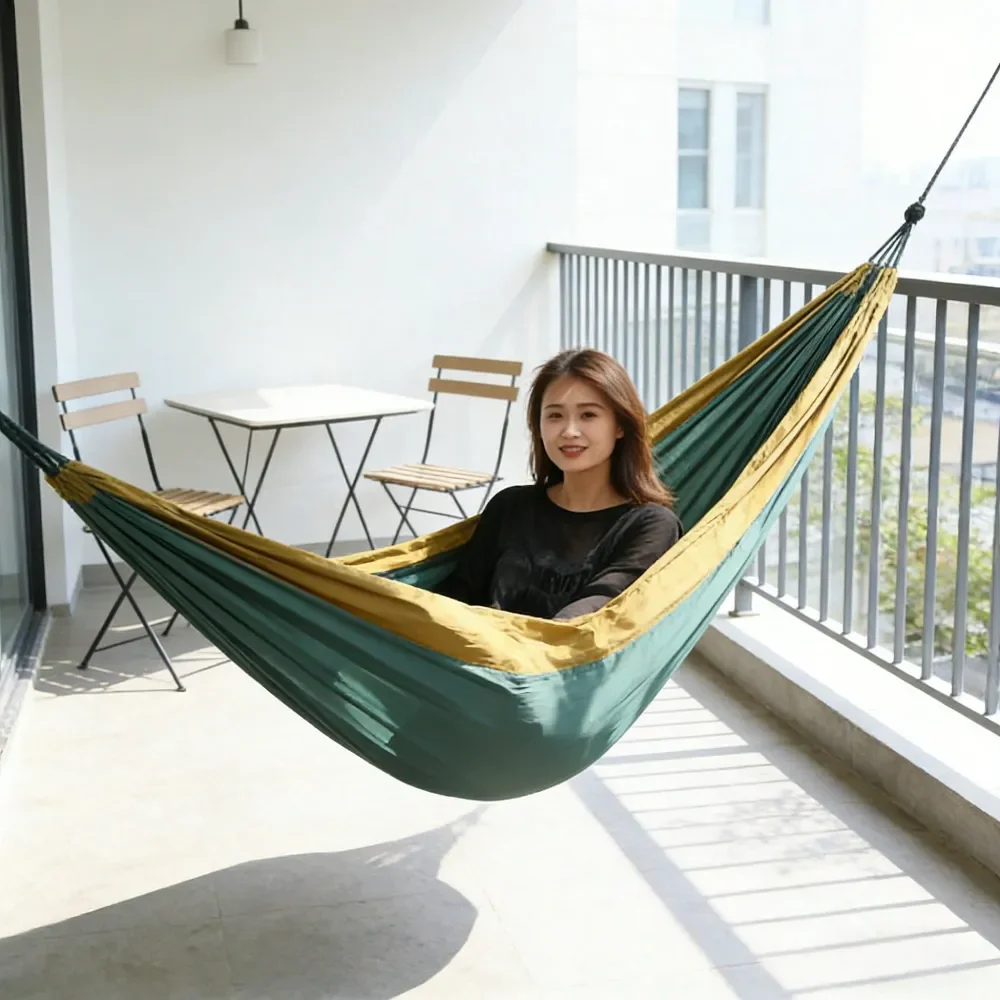 Portable Nylon Hammock With 2 Carabiners 2 Ropes, Ultralight Parachute Fabric Hammock, Suitable For Outdoor Hiking, Backpacking
Portable Nylon Hammock With 2 Carabiners 2 Ropes, Ultralight Parachute Fabric Hammock, Suitable For Outdoor Hiking, Backpacking