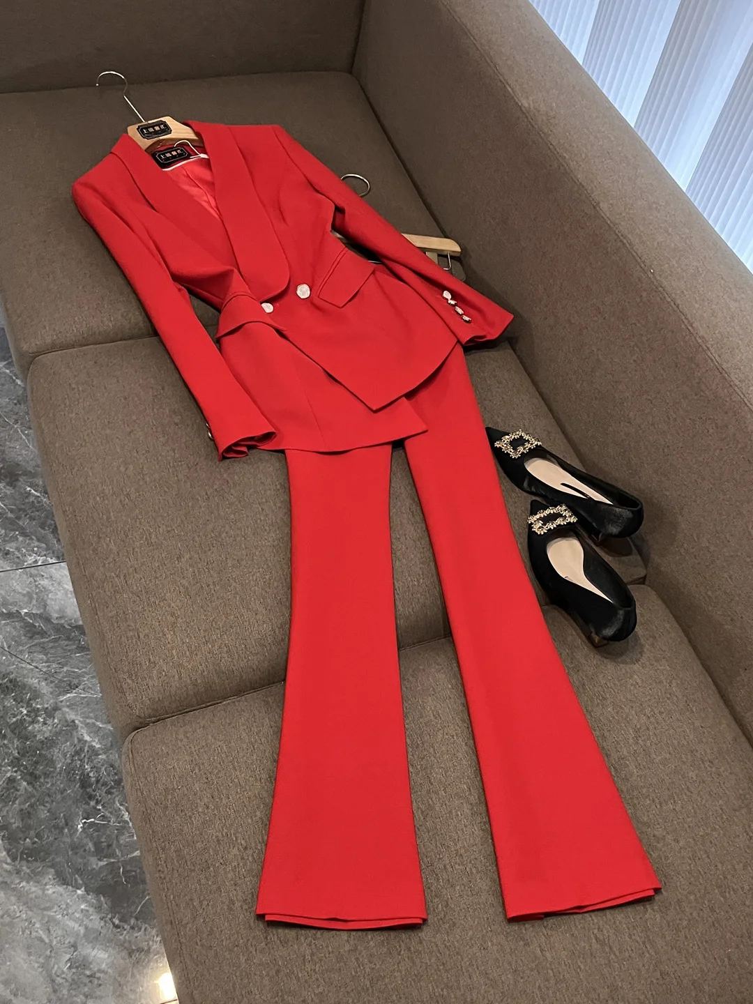 2025 New Red Two-Piece Casual Profional Suit Set Ele Commuting Aosphere X24 Women's Faion Workwear orm
2025 New Red Two-Piece Casual Profional Suit Set Ele Commuting Aosphere X24 Women's Faion Workwear orm