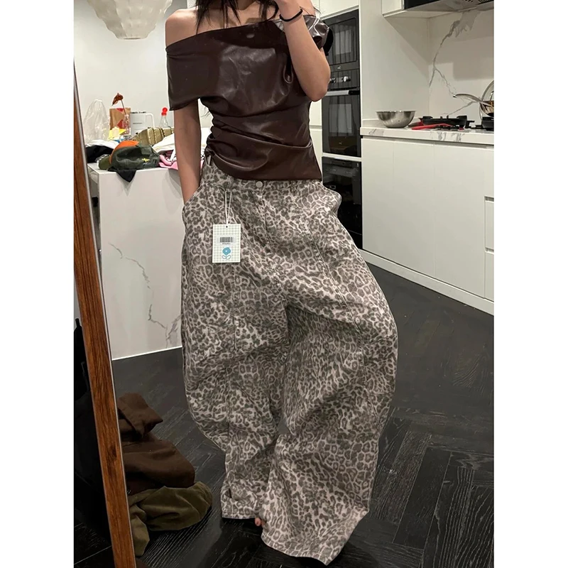 Женские джинсы в американском стиле ретро High Street с леопардовым принтом Y2k, свободные широкие джинсовые брюки в стиле хип-хоп, мешковатые брюки-карго в стиле гранж
Женские джинсы в американском стиле ретро High Street с леопардовым принтом Y2k, свободные широкие джинсовые брюки в стиле хип-хоп, мешковатые брюки-карго в стиле гранж