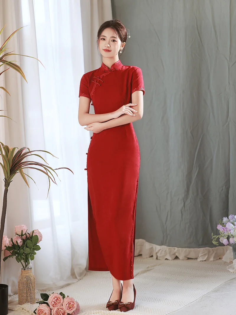 Chinese Classic Women's Mandarin Collar Red Qipao Elegant Long High Split Cheongsam Short Sleeve Wedding Party Dress
Chinese Classic Women's Mandarin Collar Red Qipao Elegant Long High Split Cheongsam Short Sleeve Wedding Party Dress