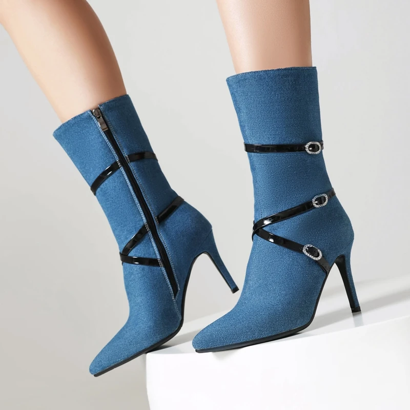 Women's New European and American Pointed Thin High Heel Belt Buckle Size High Heel Knight Short Boots
Women's New European and American Pointed Thin High Heel Belt Buckle Size High Heel Knight Short Boots