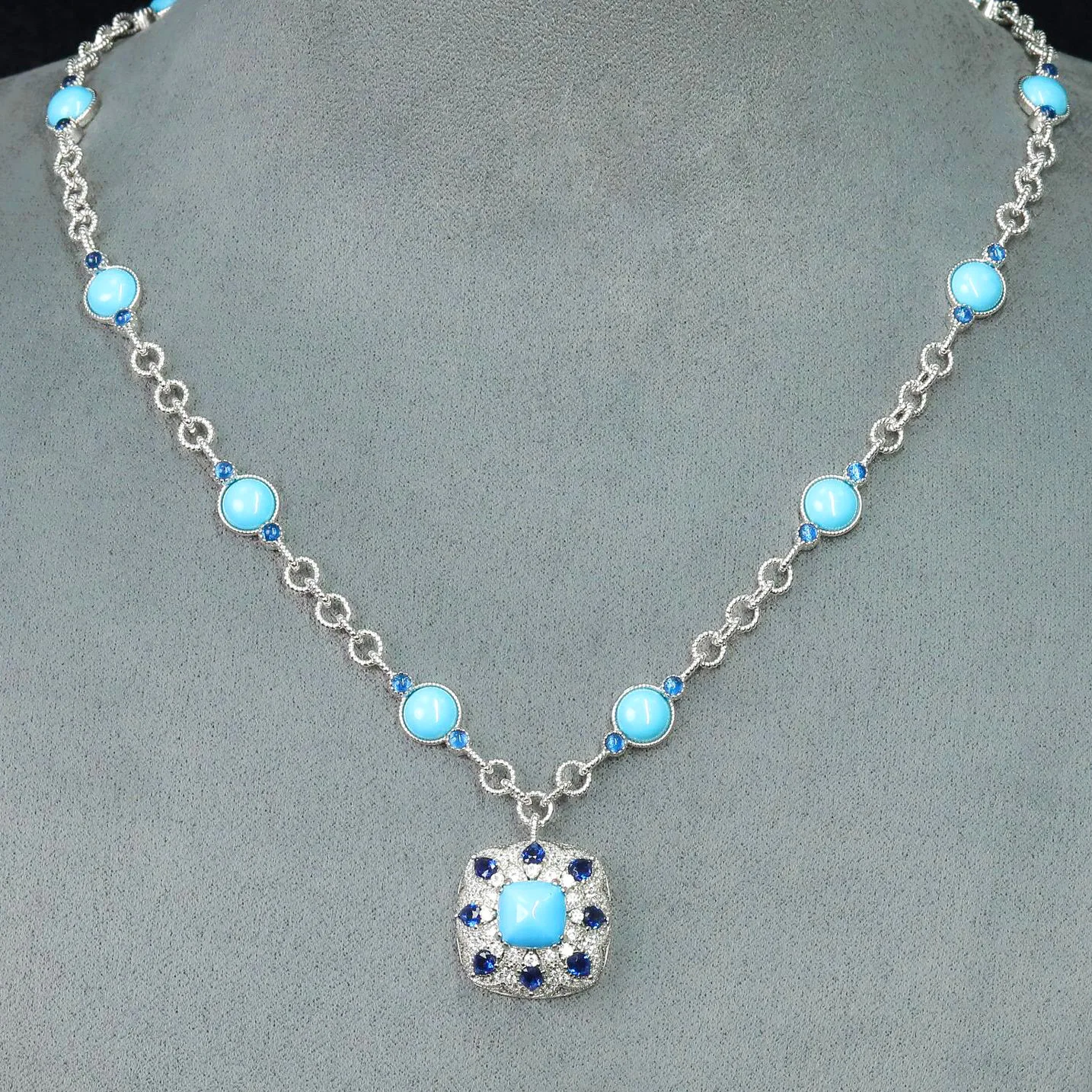 New S925 Silver Necklace High Carbon Diamond Blue Pine Egg Noodles Retro Versatile Fashion Women's Necklace Wedding Jewelry
New S925 Silver Necklace High Carbon Diamond Blue Pine Egg Noodles Retro Versatile Fashion Women's Necklace Wedding Jewelry