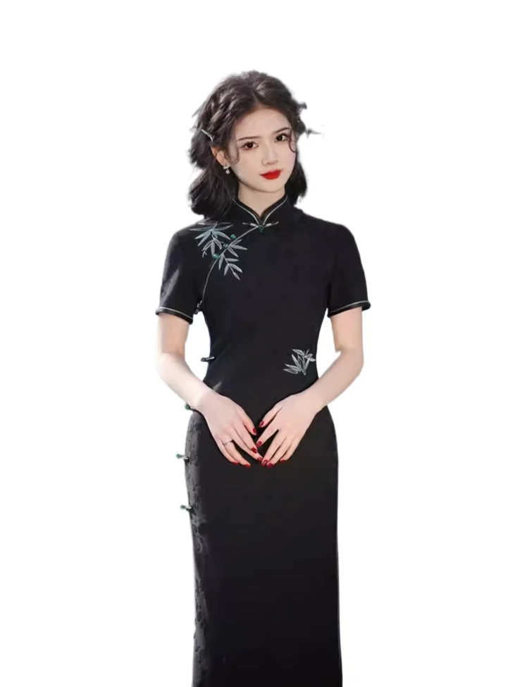 2024 Spring/summer New Elastic Jacquard Embroidered Mid Length Qipao Chinese Style Waist Closing And Slimming Cheongsam Female
2024 Spring/summer New Elastic Jacquard Embroidered Mid Length Qipao Chinese Style Waist Closing And Slimming Cheongsam Female