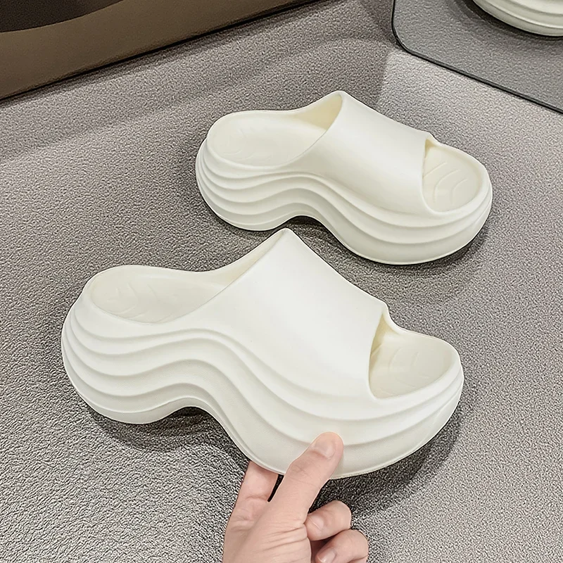 Latest Style Summer Slippers Comfortable Non-slip Home Beach Footwear
Latest Style Summer Slippers Comfortable Non-slip Home Beach Footwear