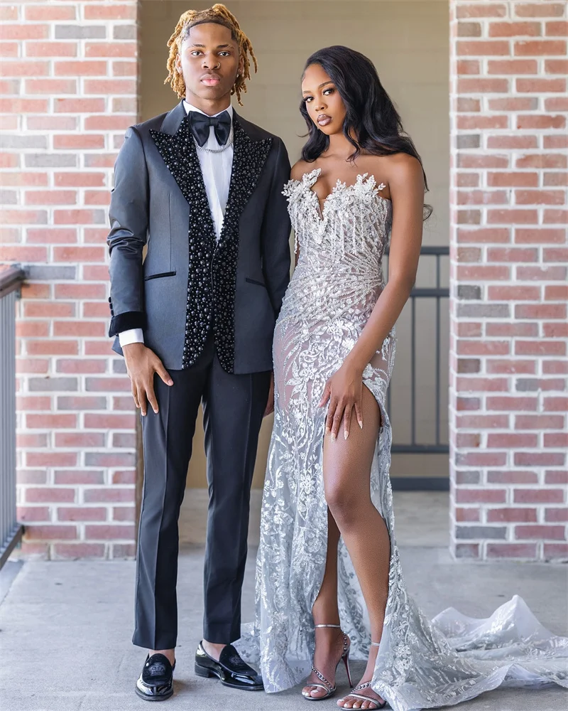 Luxury Men Suits Set 2 Pieces Crystals Blazer+Pants Trousers Beaded Lapel Wedding Tuxedos Jacket Formal Office Red Carpet Coat
Luxury Men Suits Set 2 Pieces Crystals Blazer+Pants Trousers Beaded Lapel Wedding Tuxedos Jacket Formal Office Red Carpet Coat
