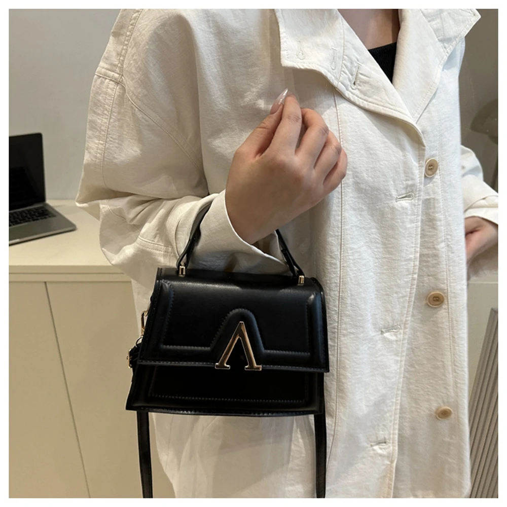 French Style Pure Color Simple Women's Bag 2026 New Fashionable Texture Ladies Embossed Crossbody Handbag Single Shoulder Bag
French Style Pure Color Simple Women's Bag 2026 New Fashionable Texture Ladies Embossed Crossbody Handbag Single Shoulder Bag