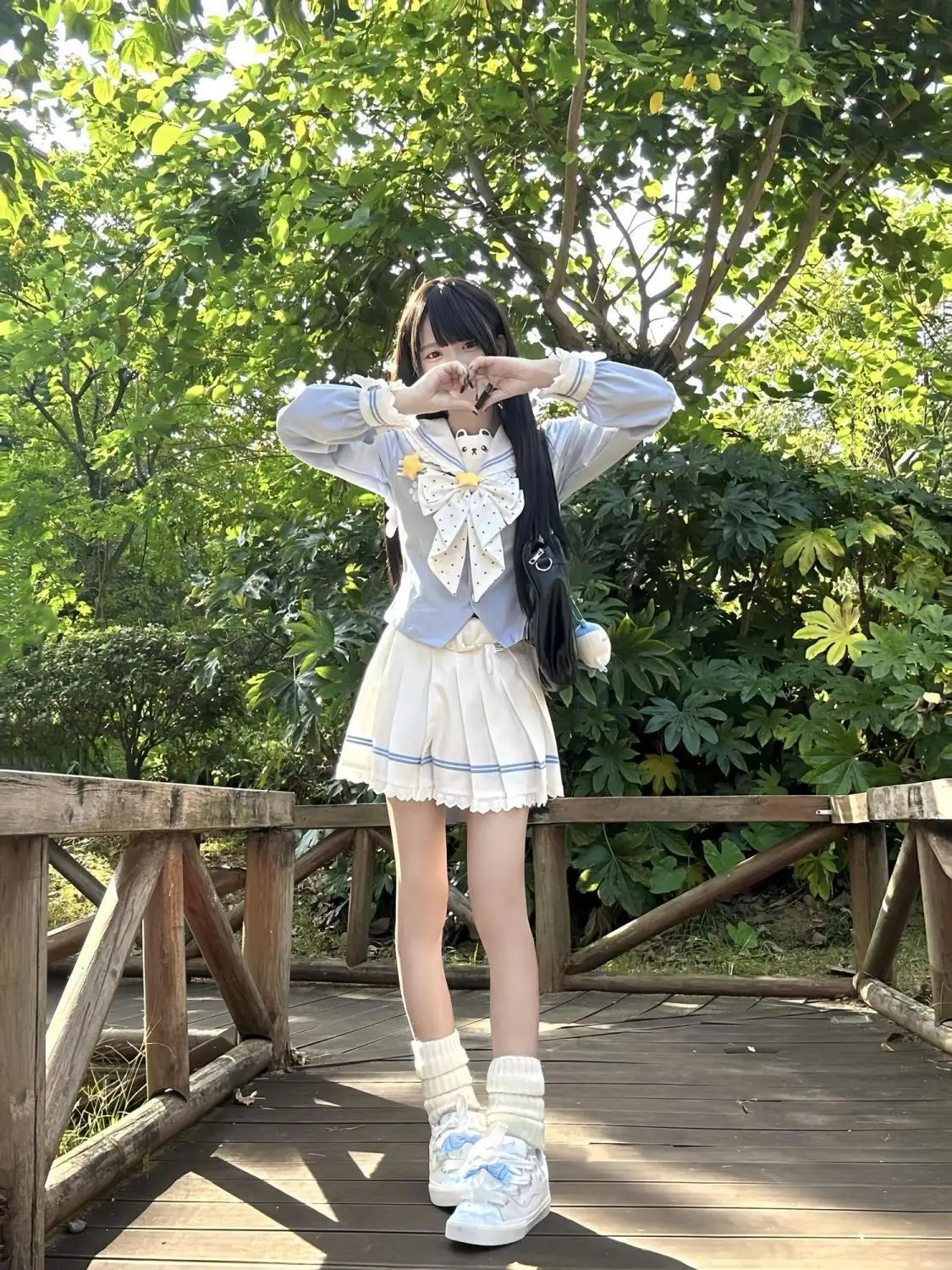 Japan Autumn Jk Age-Reducing College Style Sailor Suit Suit Bow Navy Collar Top High Waist Pleated Skirt Two-Piece Set
Japan Autumn Jk Age-Reducing College Style Sailor Suit Suit Bow Navy Collar Top High Waist Pleated Skirt Two-Piece Set