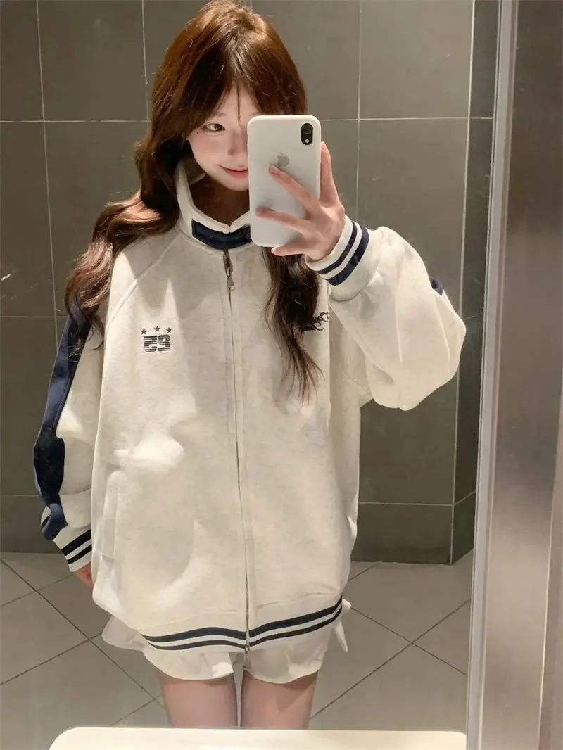 Ретро-кардиган в американском стиле с открытым воротником, цветными вставками на плечах, толстовка-куртка для женщин, осенне-зимняя, в студенческом стиле, утепленная...
Ретро-кардиган в американском стиле с открытым воротником, цветными вставками на плечах, толстовка-куртка для женщин, осенне-зимняя, в студенческом стиле, утепленная...