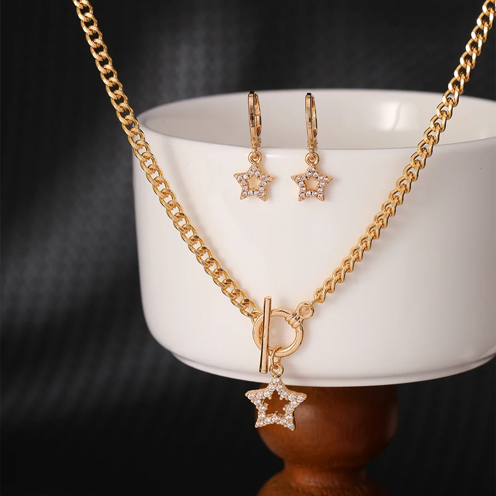 Women's OT Buckle Star Zircon Pendant Necklace - Elegant Romantic Fashion Jewelry for Vacation Party Concert
Women's OT Buckle Star Zircon Pendant Necklace - Elegant Romantic Fashion Jewelry for Vacation Party Concert