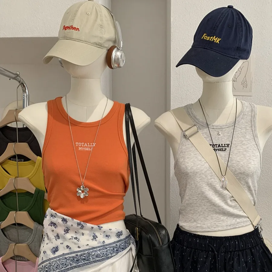 【New style】Omalai embroidered lettered halter vest for women with inner base and sleeveless design, outer rack top 7205
【New style】Omalai embroidered lettered halter vest for women with inner base and sleeveless design, outer rack top 7205