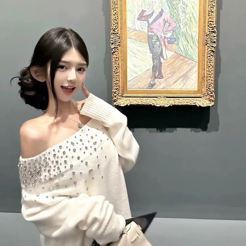 Свитер с французским вырезом и бриллиантами, женский осенне-зимний корейский свитер с открытыми плечами, свободный крой, вязаные пуловеры с длинными рукавами, свитера, топы
Свитер с французским вырезом и бриллиантами, женский осенне-зимний корейский свитер с открытыми плечами, свободный крой, вязаные пуловеры с длинными рукавами, свитера, топы