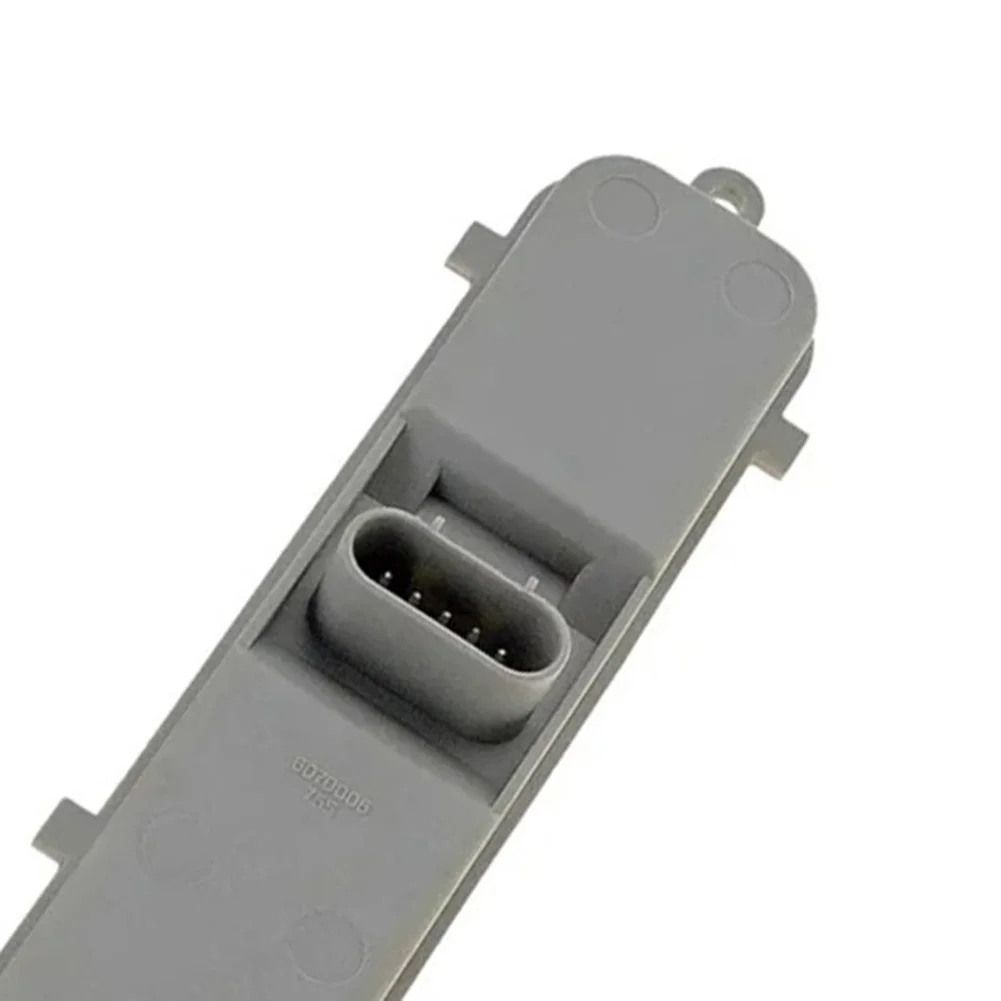 Замена печатной платы заднего фонаря для Chevrolet Trailblazer 2002-2009, соответствует заводскому внешнему виду и функционалу
Замена печатной платы заднего фонаря для Chevrolet Trailblazer 2002-2009, соответствует заводскому внешнему виду и функционалу