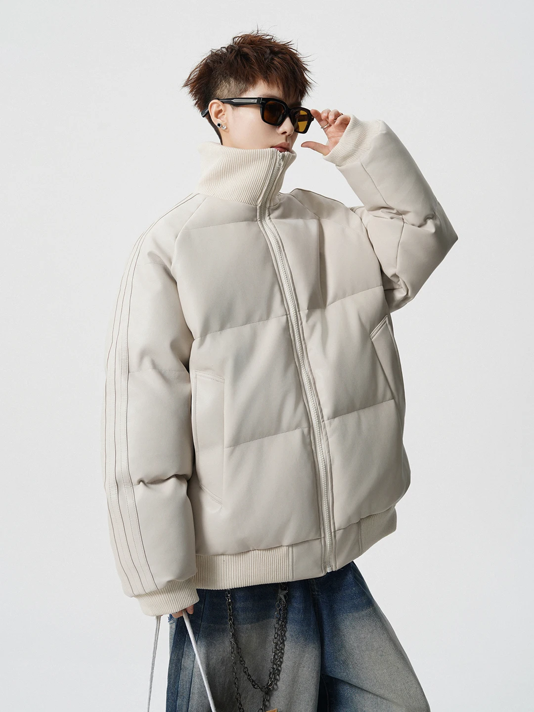 Мужская утепленная зимняя куртка American Style из искусственной кожи и хлопка, повседневная, с воротником-стойкой, теплая, премиум-класса, для отдыха
Мужская утепленная зимняя куртка American Style из искусственной кожи и хлопка, повседневная, с воротником-стойкой, теплая, премиум-класса, для отдыха