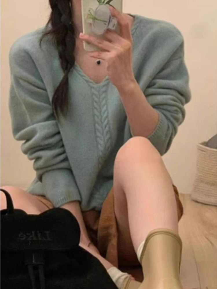 Soft Pastel Blue V-Ne Knitwear Women's Sli Simple Match Winter New Design Commute Sle Slim Fit Long Sve Sweater
Soft Pastel Blue V-Ne Knitwear Women's Sli Simple Match Winter New Design Commute Sle Slim Fit Long Sve Sweater