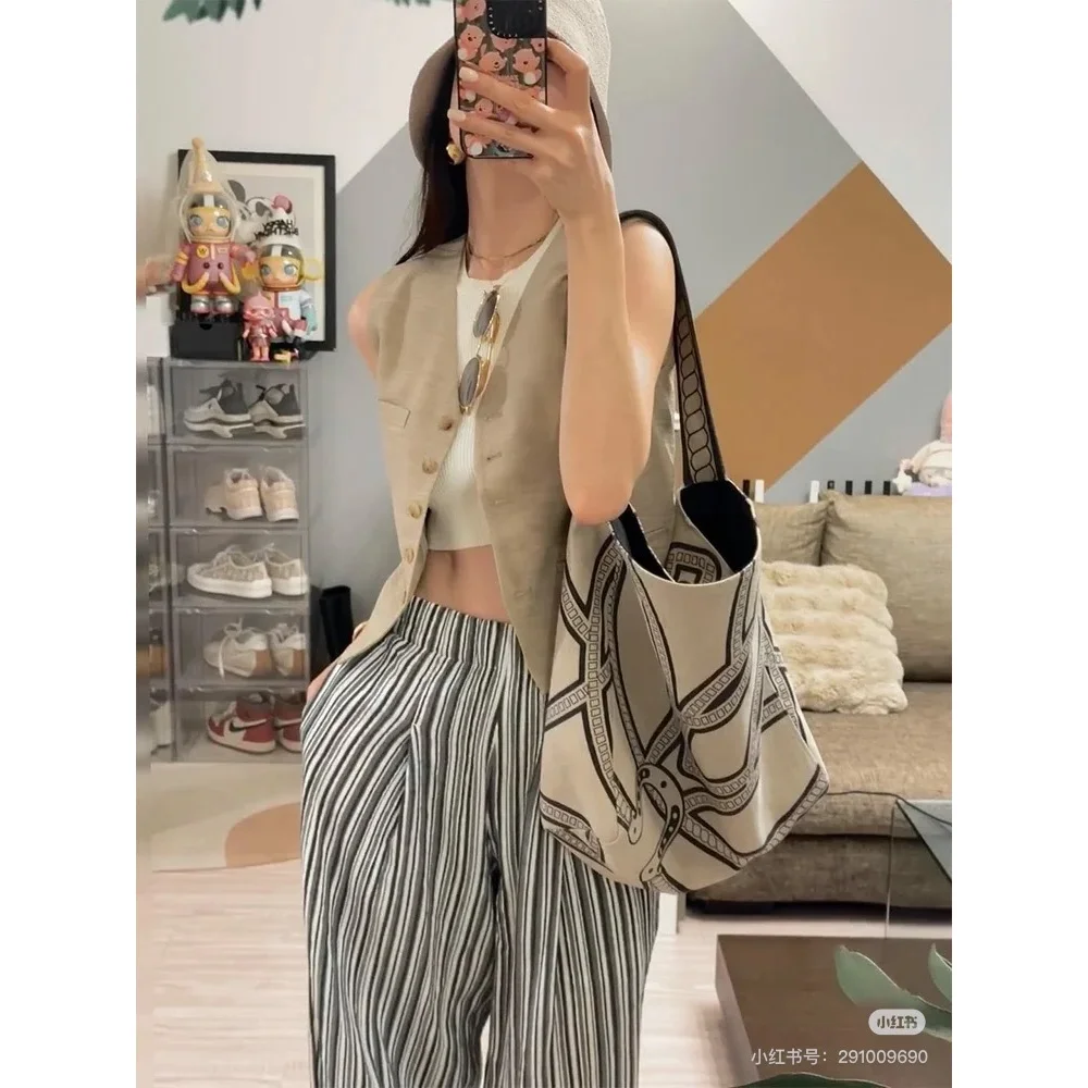 2025 New Linen Printed Large Capacity Tote Bag Women's Fashion Trendy Shopping All-match Shoulder Bag
2025 New Linen Printed Large Capacity Tote Bag Women's Fashion Trendy Shopping All-match Shoulder Bag