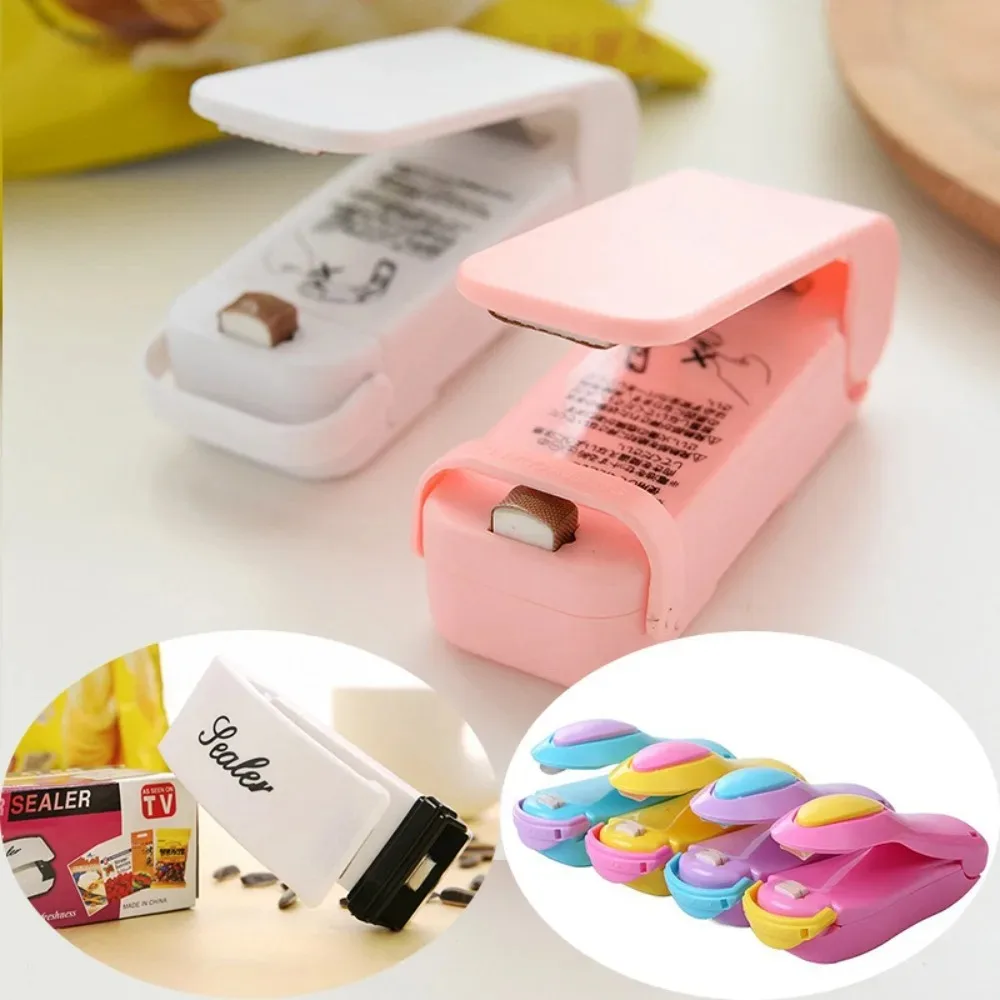 Mini Sealing Machine Small Household Plastic Sealing Machine Snacks Portable Pressure Plastic Moisture-proof Sealing Artifact
Mini Sealing Machine Small Household Plastic Sealing Machine Snacks Portable Pressure Plastic Moisture-proof Sealing Artifact