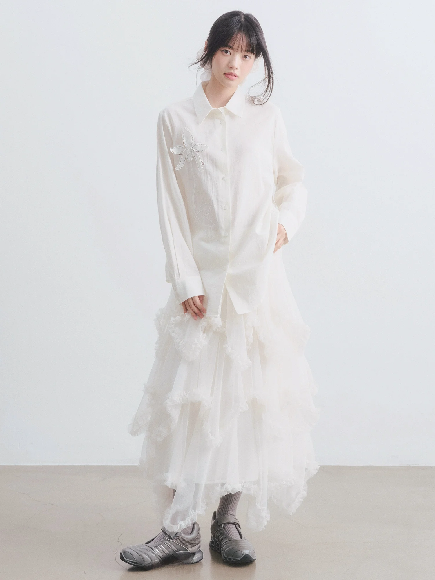 Dirl Gentle Design Embroidered Flower Long Sve Loose Fit Slimming White irt Commute Sle Cotton Blend Breathable Skin...
Dirl Gentle Design Embroidered Flower Long Sve Loose Fit Slimming White irt Commute Sle Cotton Blend Breathable Skin...