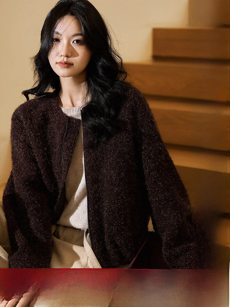 Пальто из шерсти альпаки Ele Night Blooming Flower, круглый вырез, верхняя одежда для женщин, теплая пушистая ткань, китайский бренд
Пальто из шерсти альпаки Ele Night Blooming Flower, круглый вырез, верхняя одежда для женщин, теплая пушистая ткань, китайский бренд