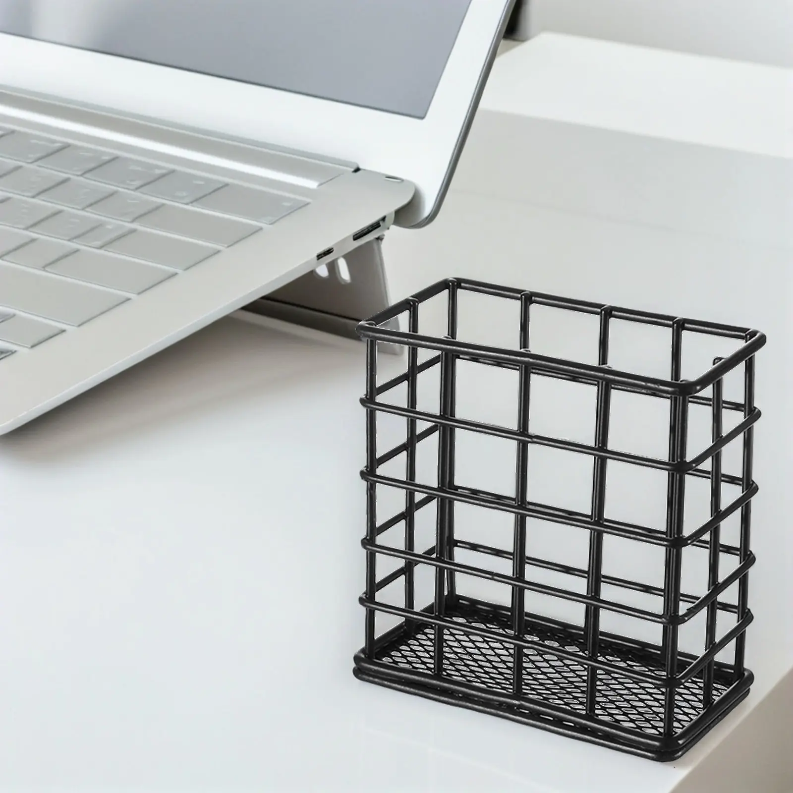 2Pcs Wire Mesh Stationery Organizer Black Metal Pen Cylinder for Desk Storage Office Supplies Pencil Holder Makeup Brush
2Pcs Wire Mesh Stationery Organizer Black Metal Pen Cylinder for Desk Storage Office Supplies Pencil Holder Makeup Brush