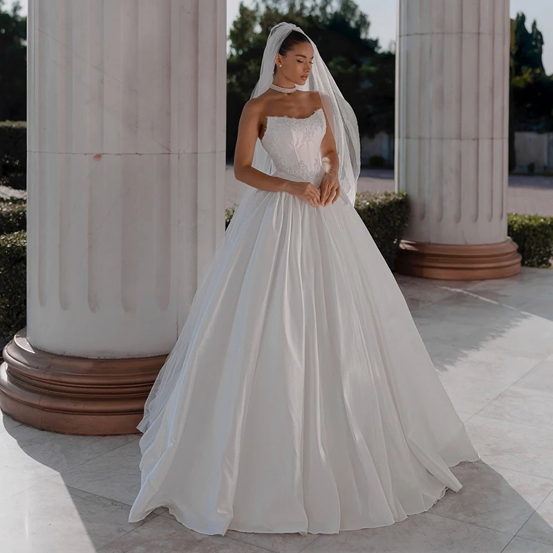 Eightree Elegant A-Line Princess Wedding Dresses White Strapless Sleeveless Bridal Dress 2026 Wedding Ball Prom Gowns Customized
Eightree Elegant A-Line Princess Wedding Dresses White Strapless Sleeveless Bridal Dress 2026 Wedding Ball Prom Gowns Customized