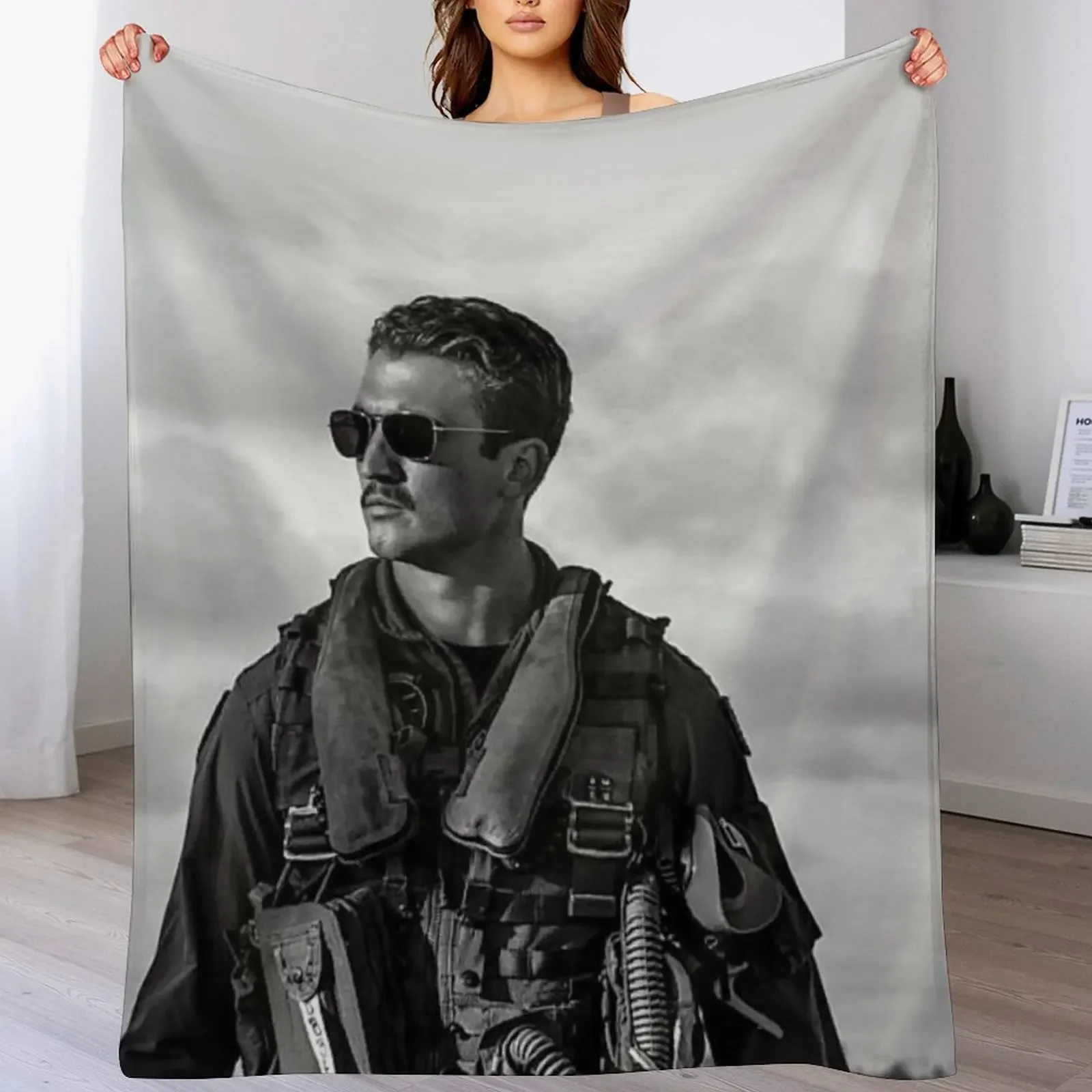Miles B&W Throw Blanket Lightweight Warm Blanket for Indoor Outdoor Use
Miles B&W Throw Blanket Lightweight Warm Blanket for Indoor Outdoor Use