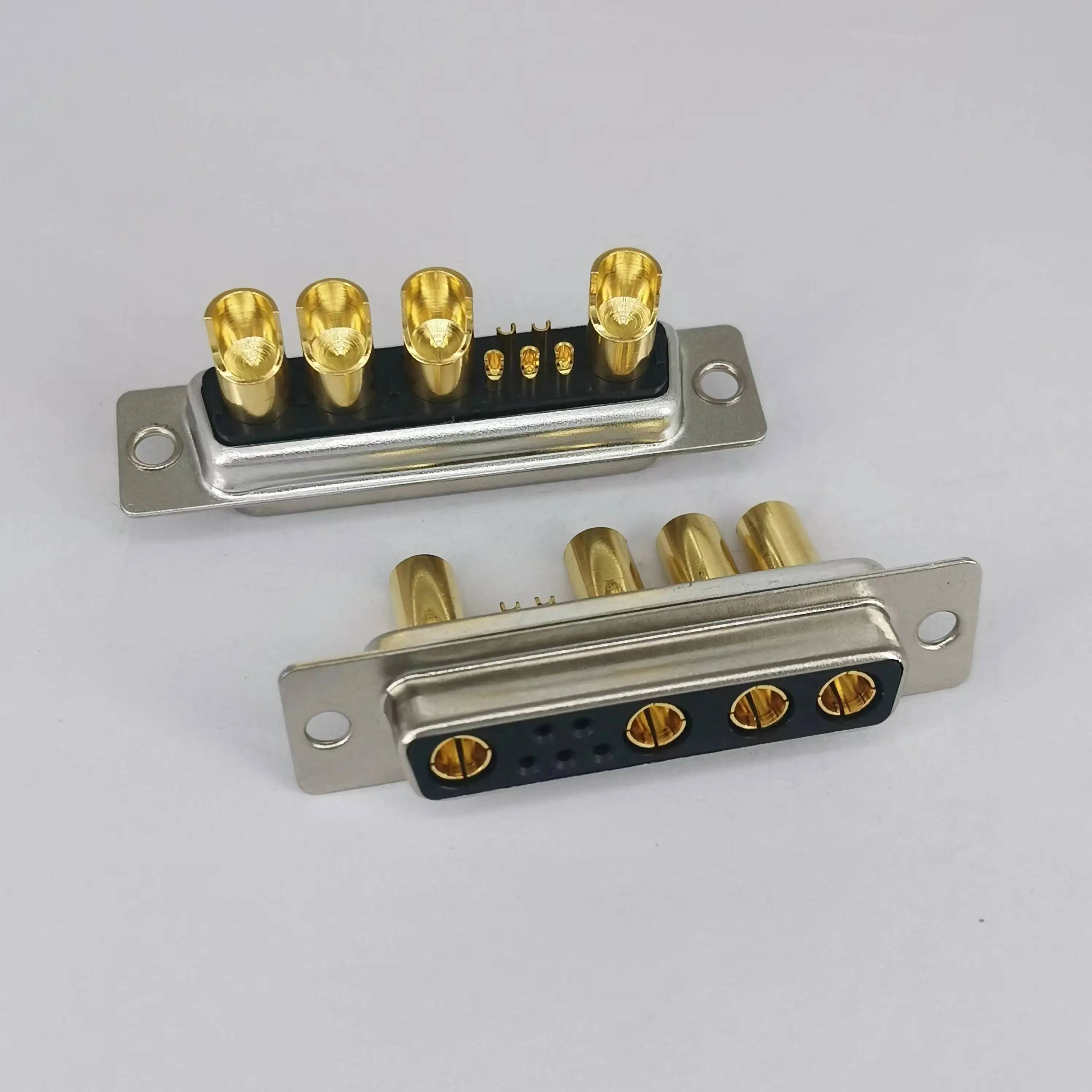 1PCS 9W4 30A Gold plated MALE FEMALE high current CONNECTOR D-SUB adapter solder type 5+4 plug jack high power 9 Position
1PCS 9W4 30A Gold plated MALE FEMALE high current CONNECTOR D-SUB adapter solder type 5+4 plug jack high power 9 Position