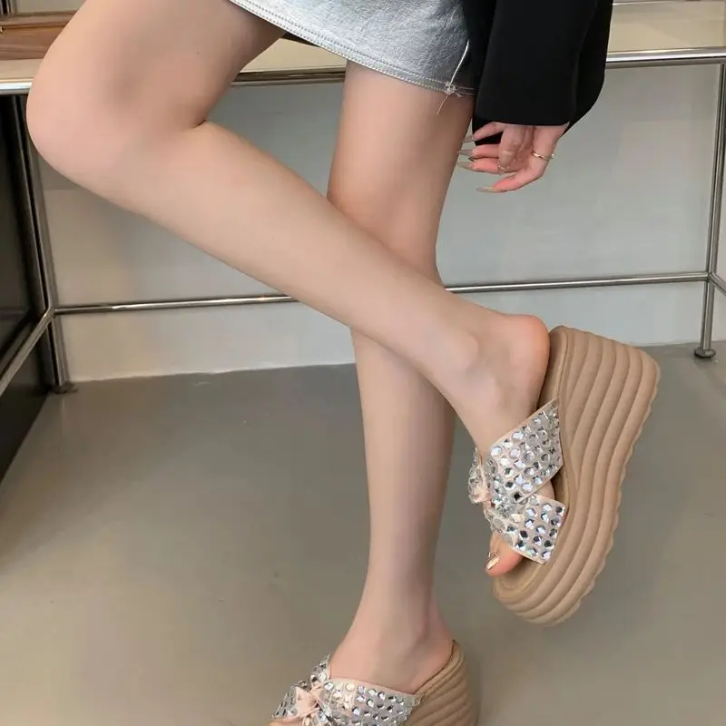Black Slippers 9cm Heeled Sandals Summer Crystals Cross Wedges Shoes Woman Platform Heels Beige Sandalias De Mujer
Black Slippers 9cm Heeled Sandals Summer Crystals Cross Wedges Shoes Woman Platform Heels Beige Sandalias De Mujer