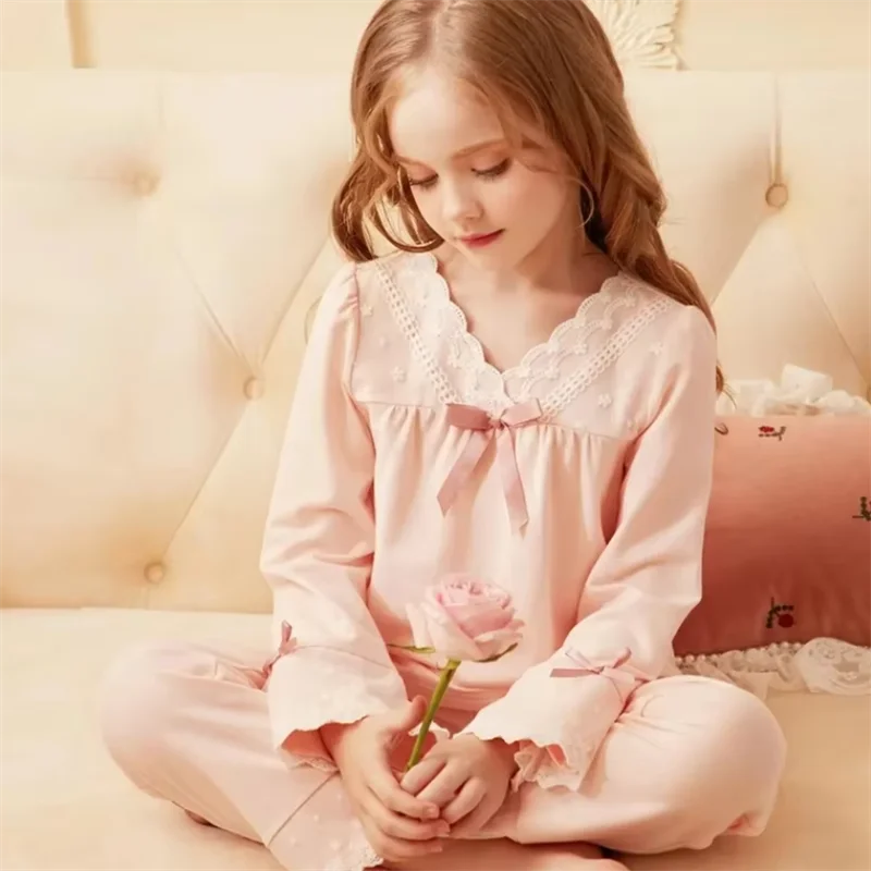 Girls' Spring Autumn Long Sleeved Tops Pant Set Princess Style Girls Comfortable Sleepwear 2 Pieces Set Children's Home Clothes
Girls' Spring Autumn Long Sleeved Tops Pant Set Princess Style Girls Comfortable Sleepwear 2 Pieces Set Children's Home Clothes