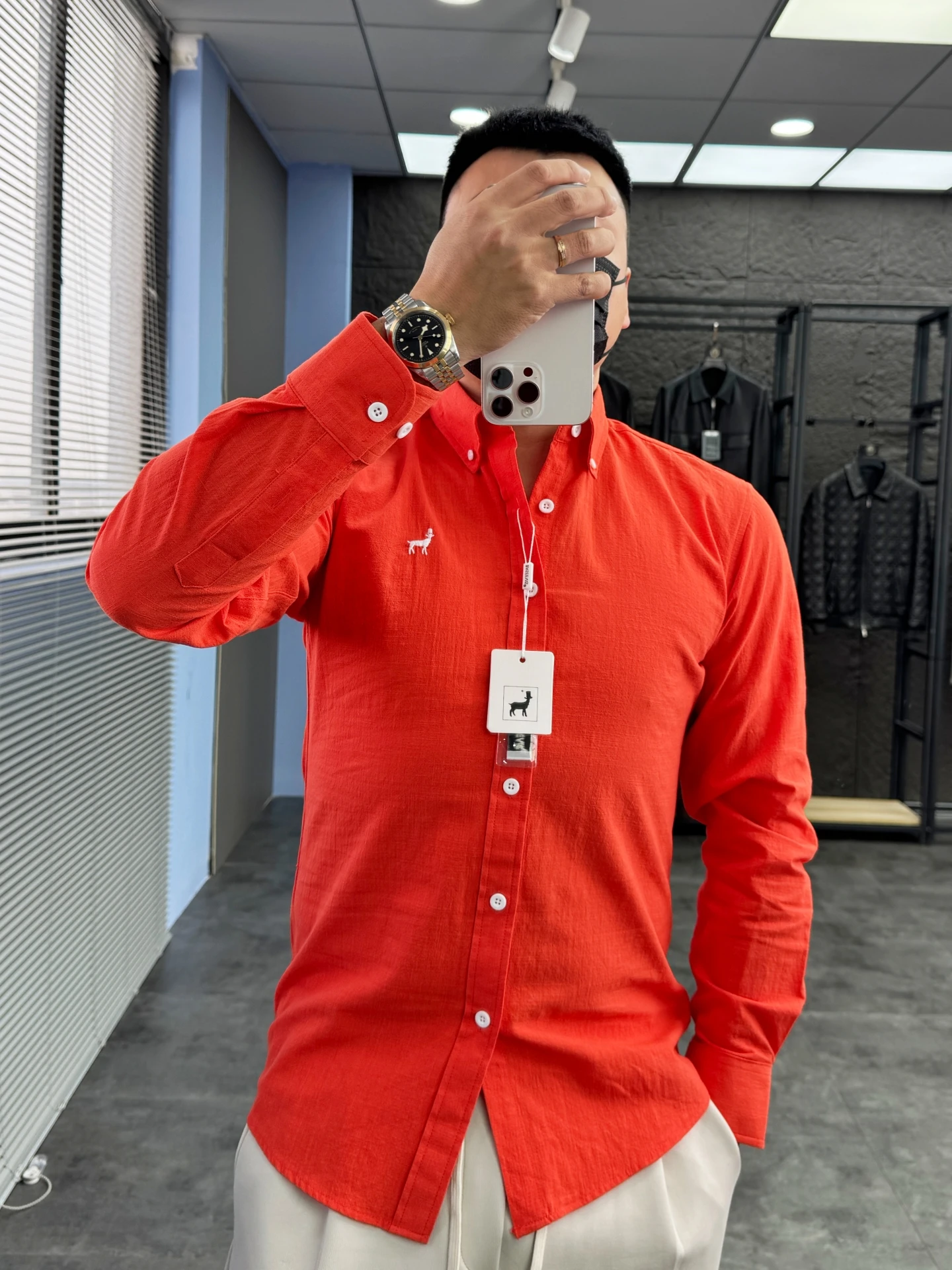 Svip Premium Embroidered 00% Bamboo Rayon Men's Casual Long Sve irt Spring Summer Thin Sle Faionable Breathable
Svip Premium Embroidered 00% Bamboo Rayon Men's Casual Long Sve irt Spring Summer Thin Sle Faionable Breathable