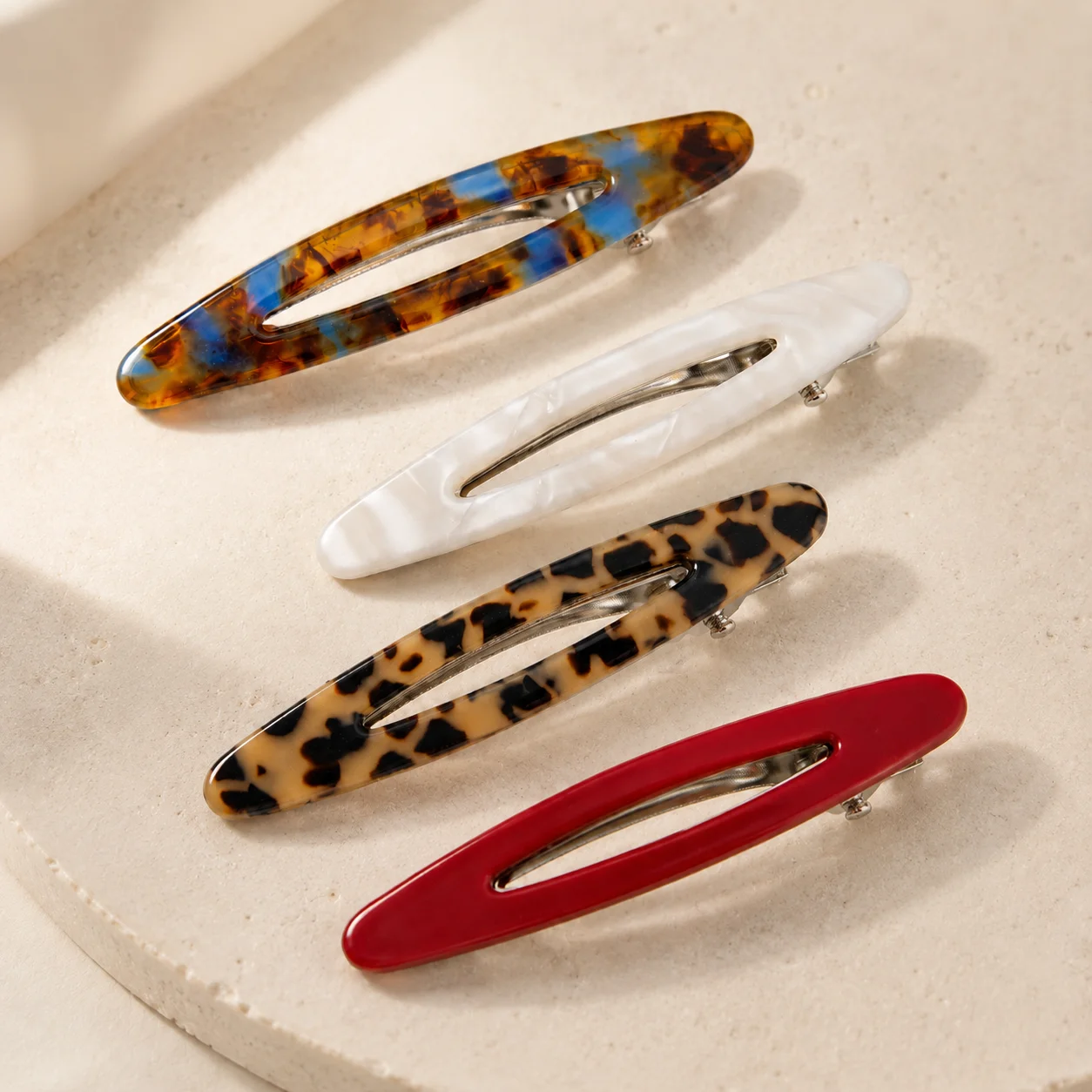 Acetate Hair Clip Women 7cm Hollow Hair Barrette Korean Style Tortoise Shell Side Clip for Girls Daily Wear New Hair Accessories
Acetate Hair Clip Women 7cm Hollow Hair Barrette Korean Style Tortoise Shell Side Clip for Girls Daily Wear New Hair Accessories