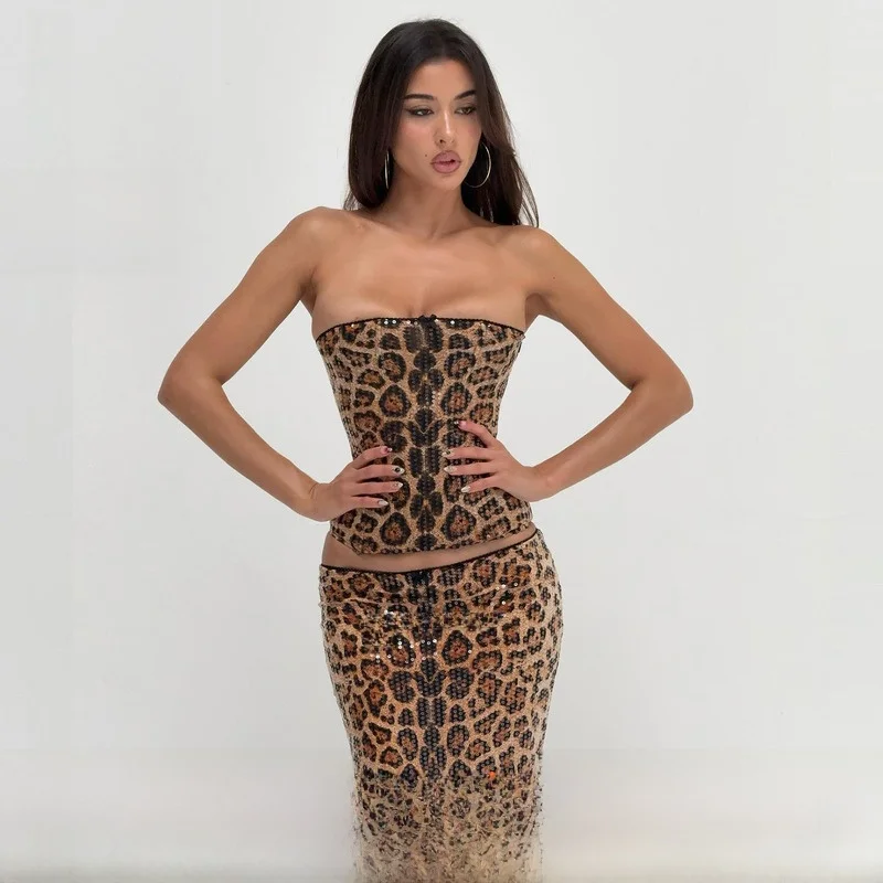 Sexy Leopard Print Sequin Crop Top And Skirt Set Women's Spring Fashion Asymmetric Design Short Length No Sleeve Bodycon Dress
Sexy Leopard Print Sequin Crop Top And Skirt Set Women's Spring Fashion Asymmetric Design Short Length No Sleeve Bodycon Dress