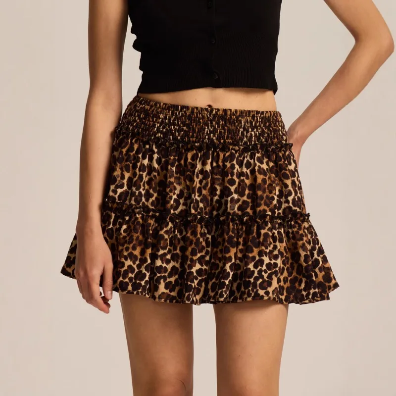 Women's High-waisted Elastic Half-skirt Pants Lining A-line Short Skirt European and American Fashion Culottes
Women's High-waisted Elastic Half-skirt Pants Lining A-line Short Skirt European and American Fashion Culottes