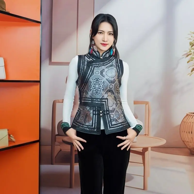 Ethnic Style Women's Vest Spring Sleeveless National Fashion Satin Jacquard plus Size Mongolian Stand Collar Waistcoat
Ethnic Style Women's Vest Spring Sleeveless National Fashion Satin Jacquard plus Size Mongolian Stand Collar Waistcoat