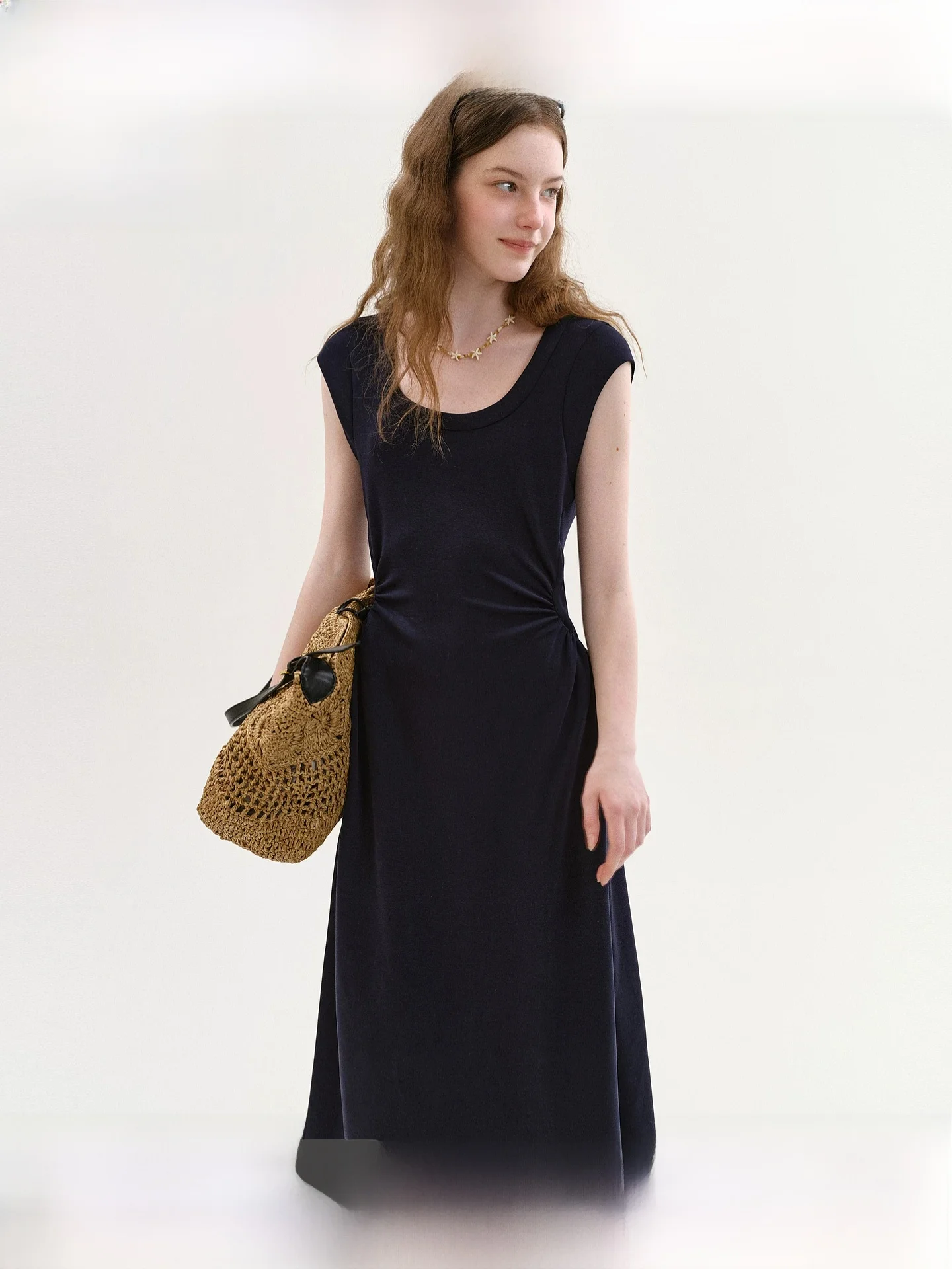 Fano Women's Loose Waist Dress Summer New U-neck Sleeveless A-line Long Dress Comfortable Sensation Spring Commute Style
Fano Women's Loose Waist Dress Summer New U-neck Sleeveless A-line Long Dress Comfortable Sensation Spring Commute Style
