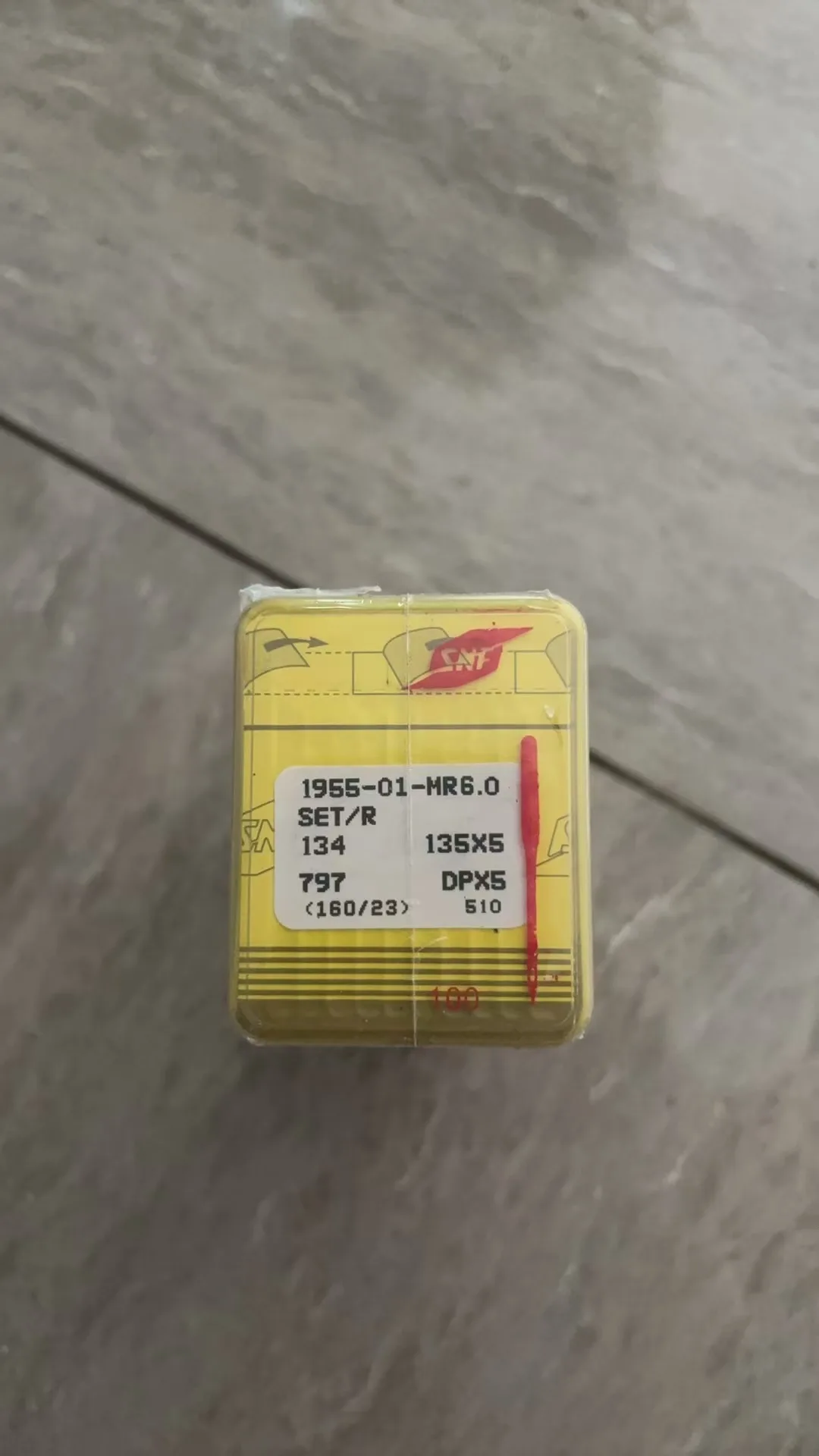 1000 шт., 100 пакетов, оригинальные швейные иглы Snf Dpx5 Dp * 5, 135*5 Ser/R, игла с заостренной головкой, изогнутая задняя стеганая машина по индивидуальному заказу
1000 шт., 100 пакетов, оригинальные швейные иглы Snf Dpx5 Dp * 5, 135*5 Ser/R, игла с заостренной головкой, изогнутая задняя стеганая машина по индивидуальному заказу
