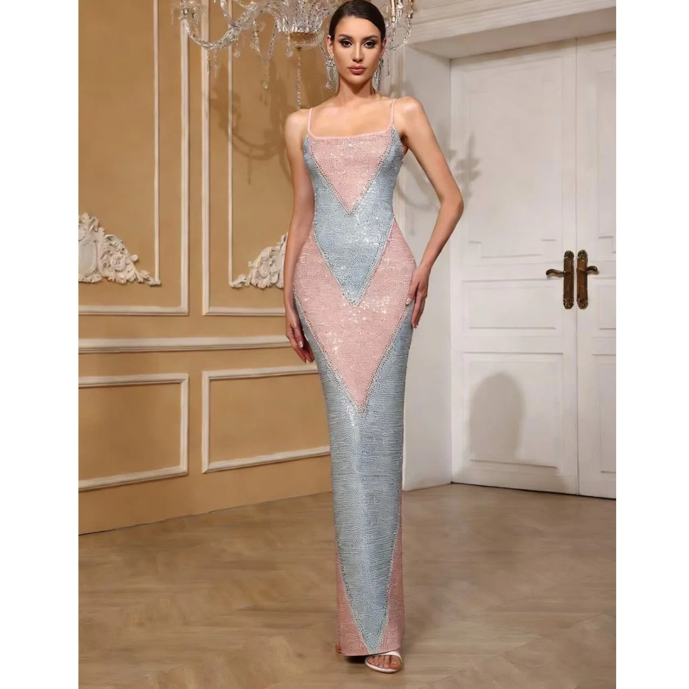 Elastic Strap Long Dress Slimming Performance Show Off-Shoulder Resin Diamond Decorated Knitted Fabric Fashionable Evening Gown
Elastic Strap Long Dress Slimming Performance Show Off-Shoulder Resin Diamond Decorated Knitted Fabric Fashionable Evening Gown