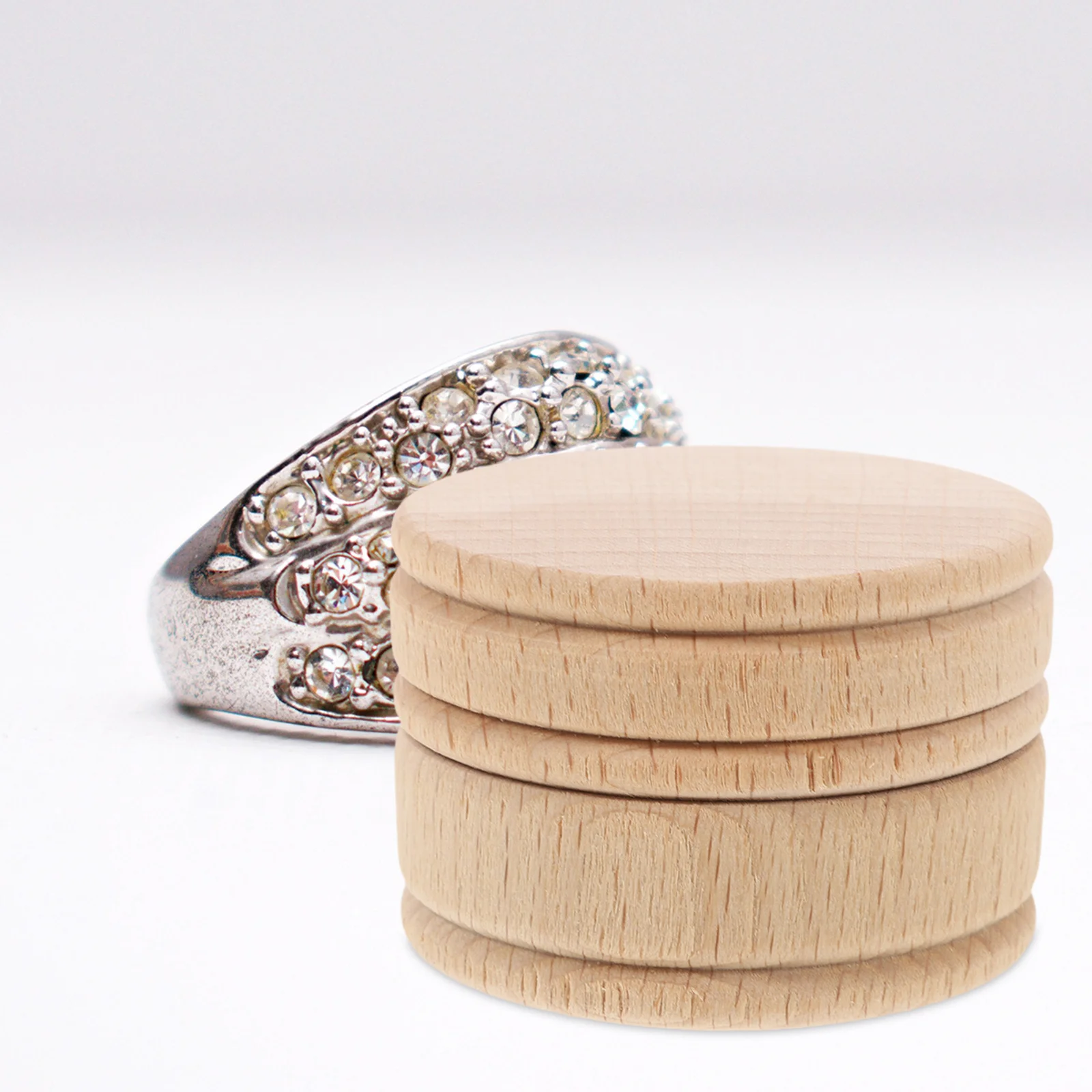Natural Wooden Round Ring Box Elegant Jewelry Storage for Wedding Proposal Engagement Special Occasion Wooden Ring Box
Natural Wooden Round Ring Box Elegant Jewelry Storage for Wedding Proposal Engagement Special Occasion Wooden Ring Box