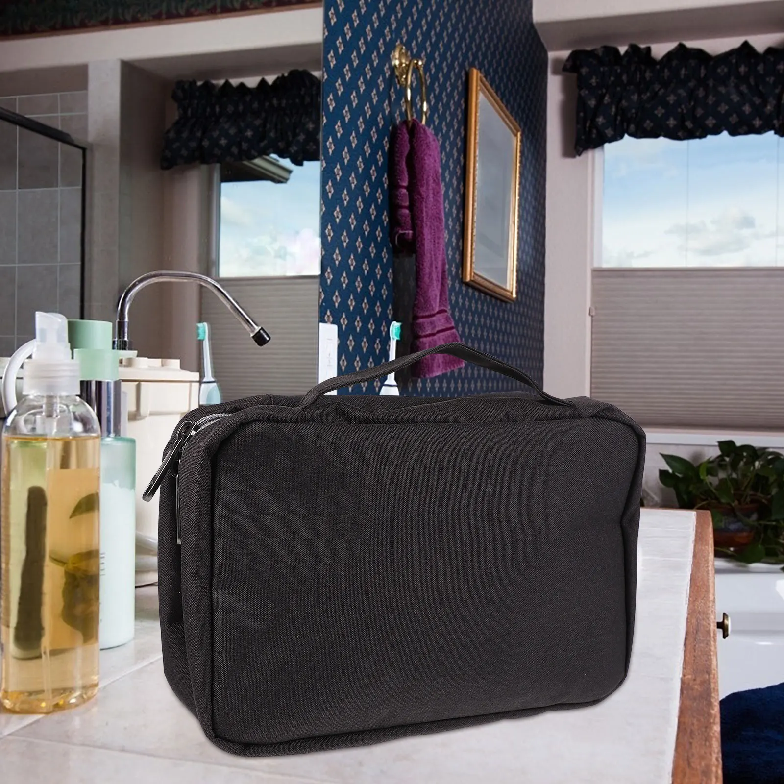 Travel Makeup Bag Waterproof Toiletry Lightweight Bathroom Bags for Men's and Women's Black Portable Man
Travel Makeup Bag Waterproof Toiletry Lightweight Bathroom Bags for Men's and Women's Black Portable Man