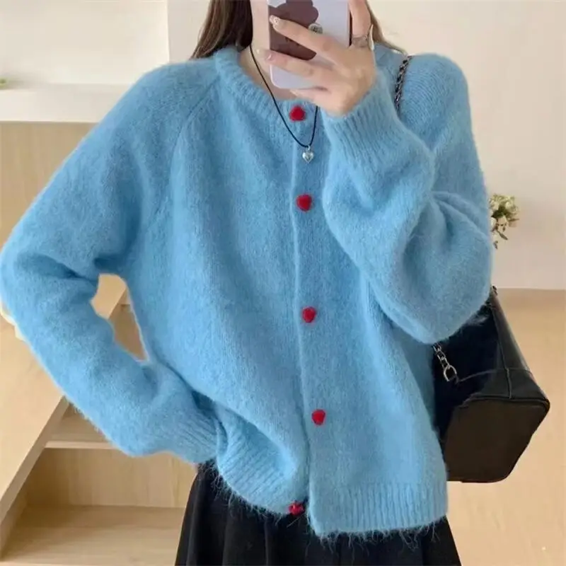 Korean Style Sweet Girl's Round Neck Knitted Cardigan Women's Sweater Pullover Button Versatile Preppy Style Coat Autumn Winter
Korean Style Sweet Girl's Round Neck Knitted Cardigan Women's Sweater Pullover Button Versatile Preppy Style Coat Autumn Winter