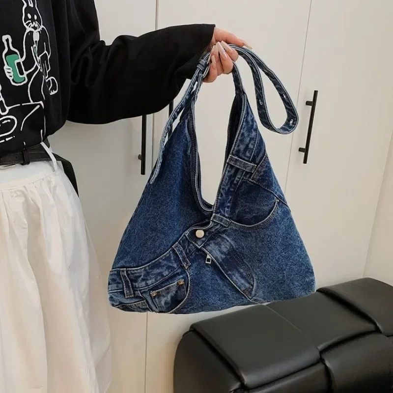 Classic Vintage Square Handbag As A Crossbody And Messenger Bag With Solid Color And Chic Details Includes Diaper Bag Feature
Classic Vintage Square Handbag As A Crossbody And Messenger Bag With Solid Color And Chic Details Includes Diaper Bag Feature