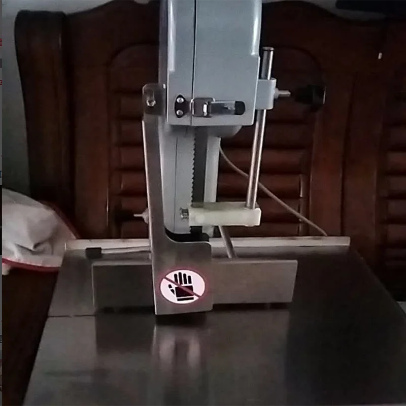 Commercial Frozen Fish Cutting Machine Meat Bone Sawing Machine Meat Cutter Machine
Commercial Frozen Fish Cutting Machine Meat Bone Sawing Machine Meat Cutter Machine