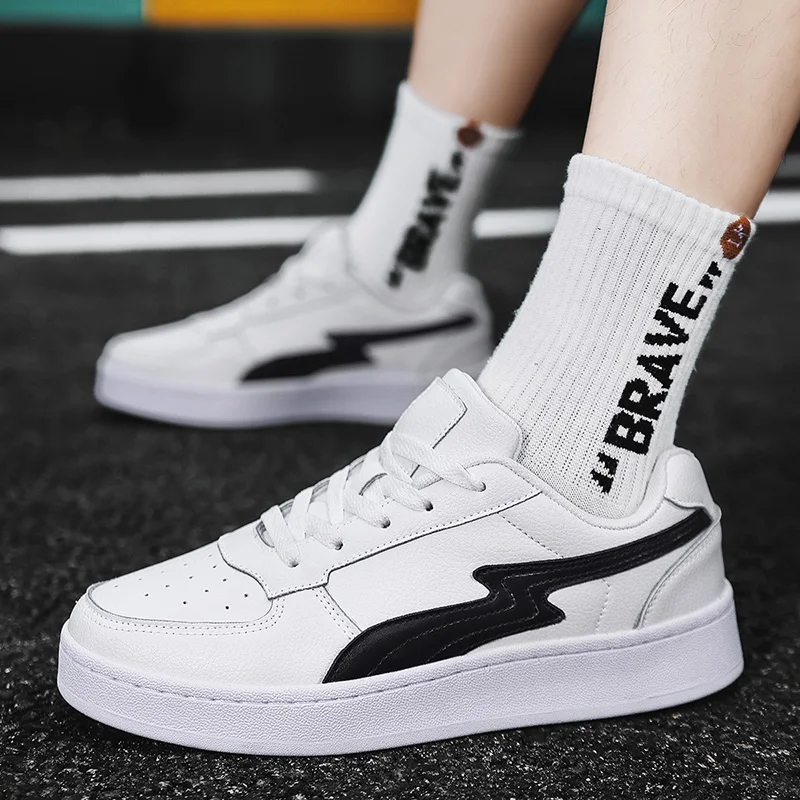 2025 New men's white sneakers, autumn breathable sports and casual shoes for teenagers and students, white board shoes
2025 New men's white sneakers, autumn breathable sports and casual shoes for teenagers and students, white board shoes